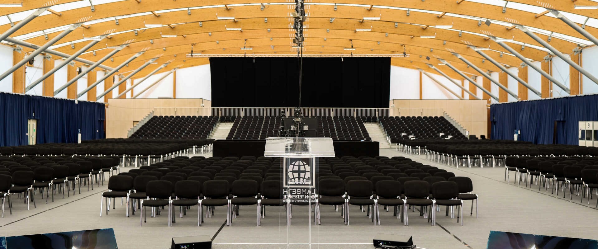 What is the Best Public Transportation Option to Reach the Kent Event Centre in London?